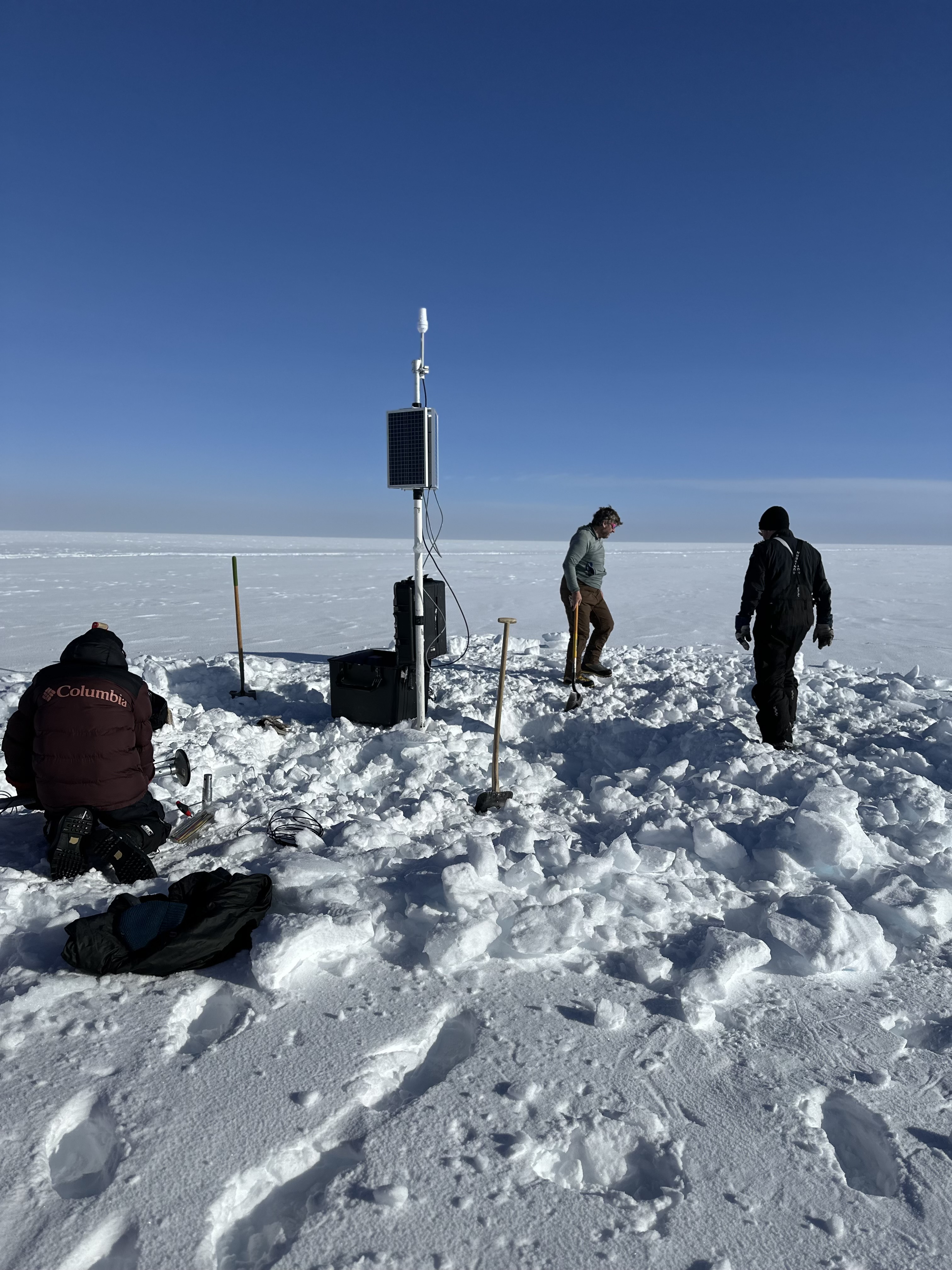 Vísindamenn að störfum